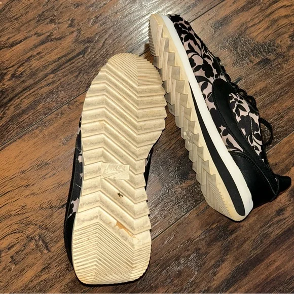 Nike Cortez Sneakers - Picture 11 of 11